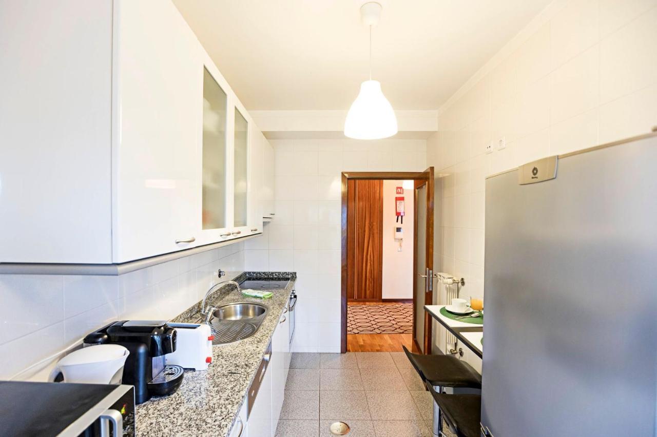 Spacious 2Br Flat In Gaia By Lovelystay Vila Nova de Gaia Zewnętrze zdjęcie